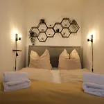 Cozy Jungle Fever - Modernes Apartment Mit Eigenem Parkplatz